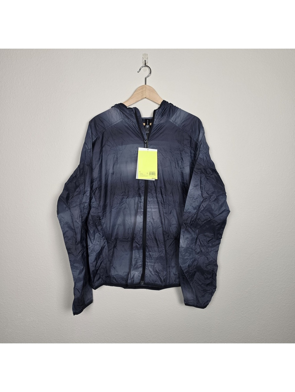 All In Motion Men's Printed Run Jacket L - Picture 1 of 5
